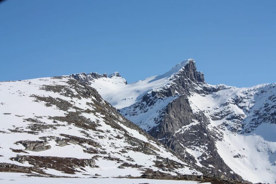 Tromsø: Small group Fjord Adventure, by Local - Leirstrandvegen and Sommarøy: the lunch break that turns the day