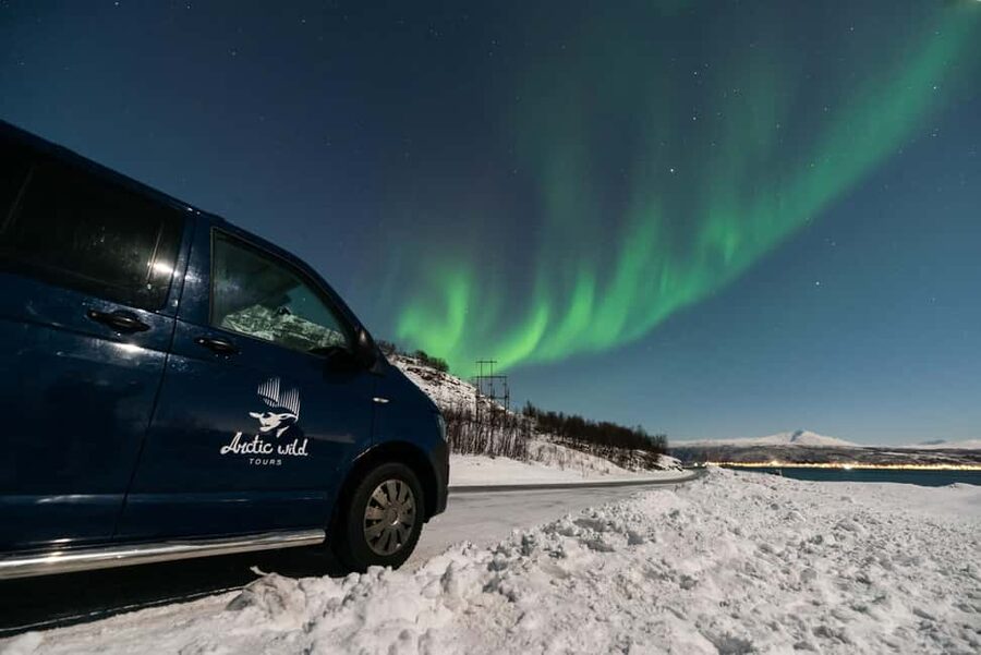 Tromsø: Small-Group Northern Lights Chase by Van with Photos - Why a Max-8 Van Tour Feels Better Than Big Buses