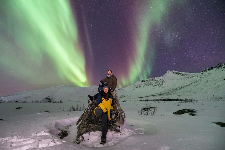 Tromsø: Small-Group Northern Lights Chase by Van with Photos - Meeting at Kaigata 4, Then Rolling Out in a Marked Van