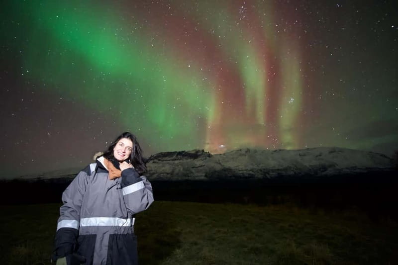 Tromsø: Small-Group Northern Lights Tour by Minibus - Meeting at Scandic Ishavshotel and How the 5 to 8 Hour Evening Flows
