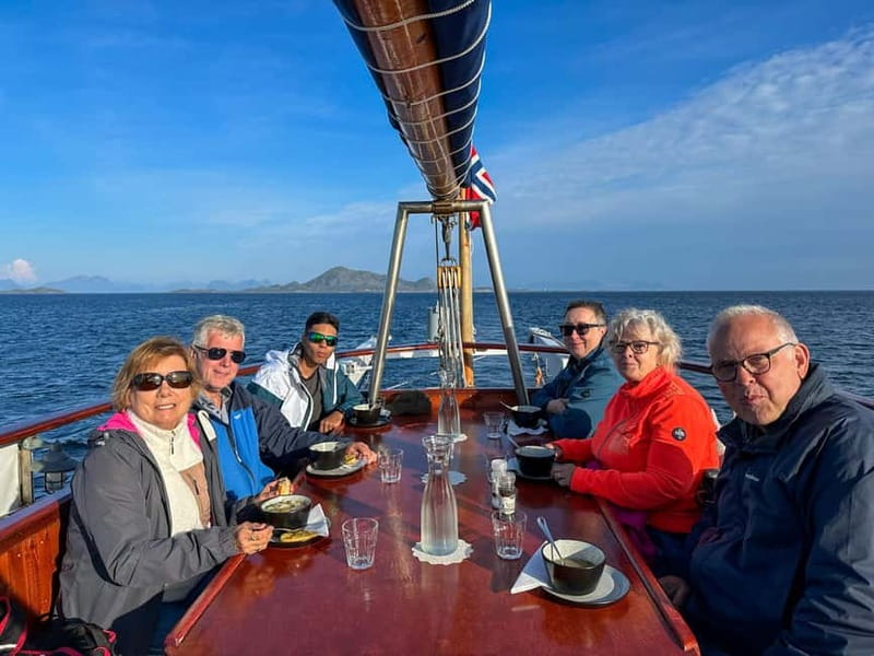 Tromsø: Small Group Sea-to-Table Fishing Experience - Learning Traditional Arctic Fishing Without Feeling Helpless