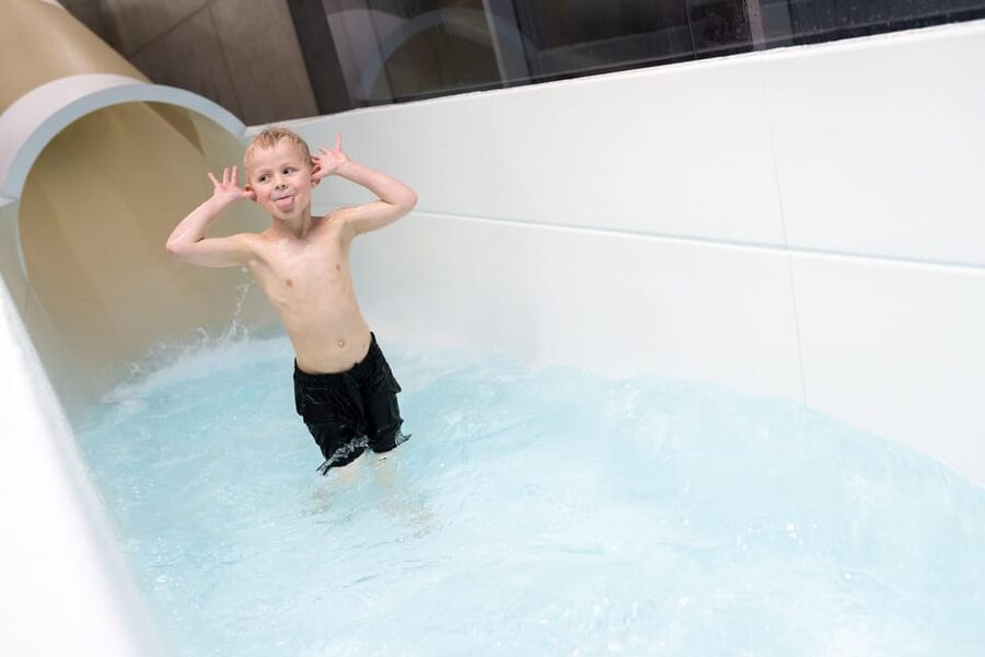 Tromsø: Spa/Pool with Bath, Sauna and Outdoor Heated Pool - Who should book Tromsøbadet spa and pool access