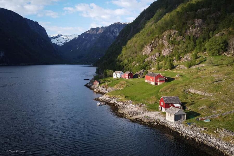 Ulvik adventure: Exploring Hardangerfjord's Osafjord by RIB - From Ulvik to the dock: what the meeting point means for your timing