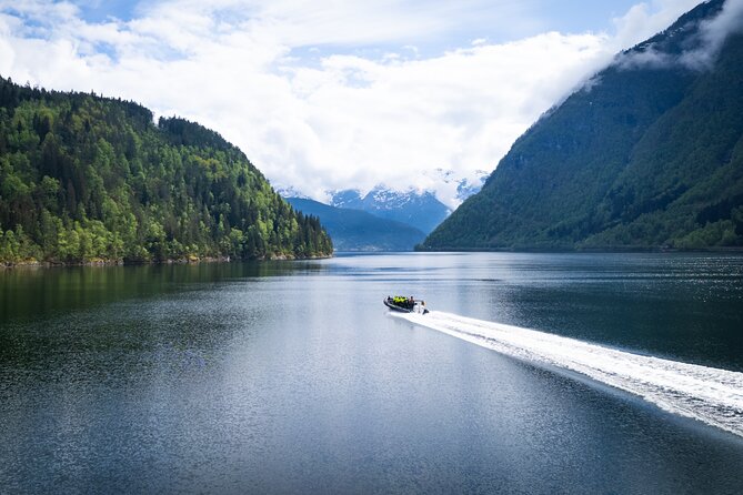Ulvik scenic RIB adventure to Osafjord a Hardangerfjord branch - Who should book this RIB adventure, and who should skip it
