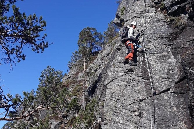 Via Ferrata Åndalsnes West Wall - Timing, group size, and why pacing can vary
