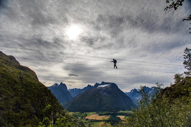 Via Ferrata Åndalsnes West Wall - On the wall: how the West Wall sections typically challenge you