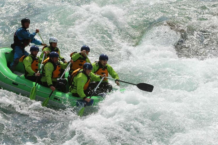 Voss: Thrilling Whitewater Rafting Guided Trip - Grade III in Raundal’s Play Section: the kind of thrill you’re signing up for