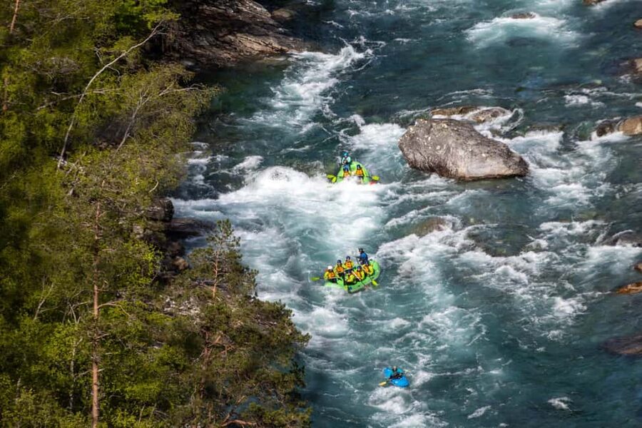 Voss: Thrilling Whitewater Rafting Guided Trip - Certified guides, clear commands, and safety that feels organized