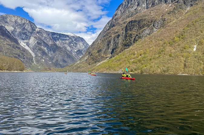 Vossevangen: Nærøyfjord Full-Day Guided Kayaking Trip - The best moments: waterfalls, mountain farms, and kayak-only sightlines