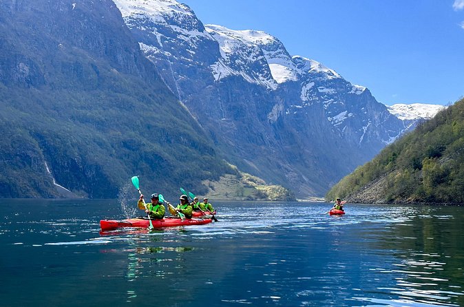 Vossevangen: Nærøyfjord Full-Day Guided Kayaking Trip - Guides, coaching, and what English instruction actually looks like