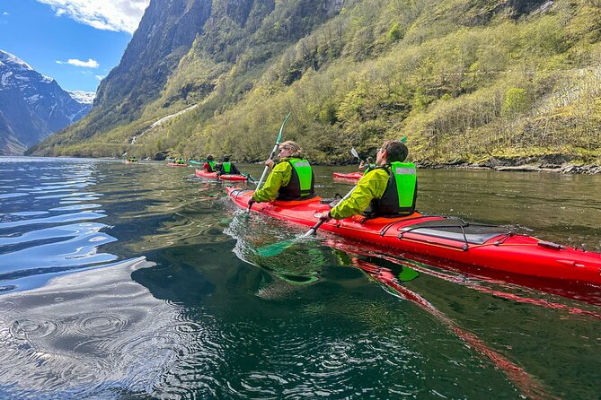 Vossevangen: Nærøyfjord Full-Day Guided Kayaking Trip - From Evangervegen 32 to the water: how the van ride fits the day